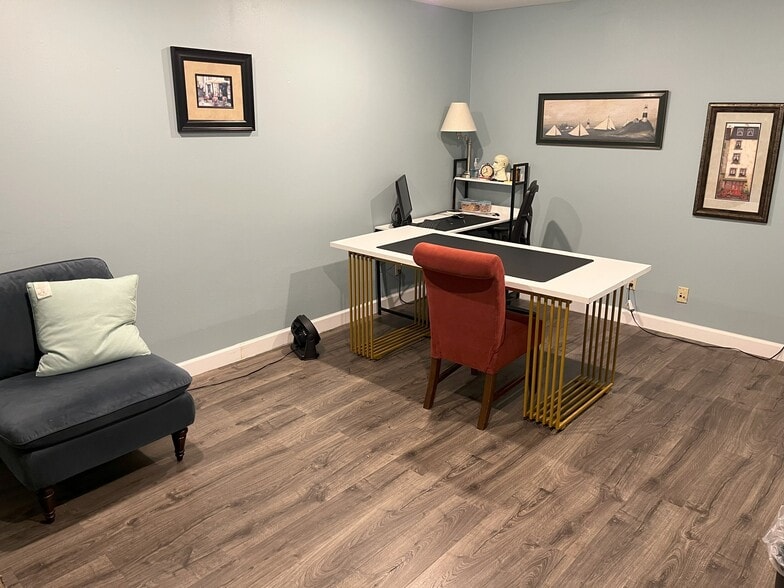 2403 Ben White Blvd W, Austin, TX for sale - Interior Photo - Image 3 of 12