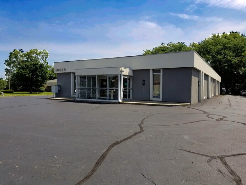 10085 Allisonville Rd, Fishers, IN 46038