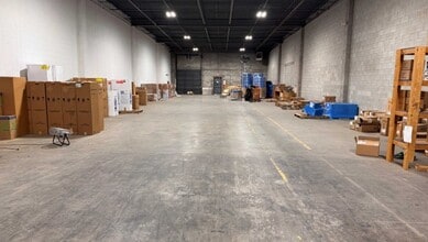 4300-4326 Eubank Rd, Richmond, VA for lease Interior Photo- Image 2 of 3