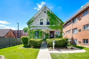 422 W Wesley St, Wheaton, IL 60187 - Office Space