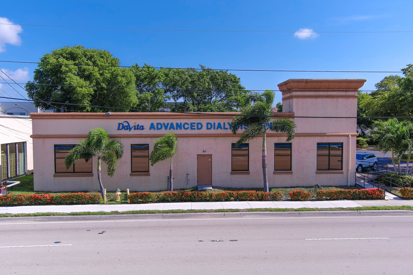 911 E Oakland Park Blvd, Oakland Park, FL 33334 | LoopNet