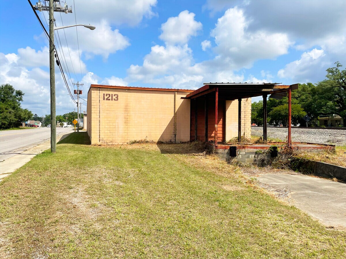 180 Broughton St, Orangeburg, SC 29115