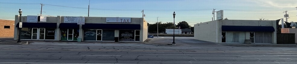 307-315 W Main St portfolio of 3 properties for sale on LoopNet.com - Building Photo - Image 3 of 5