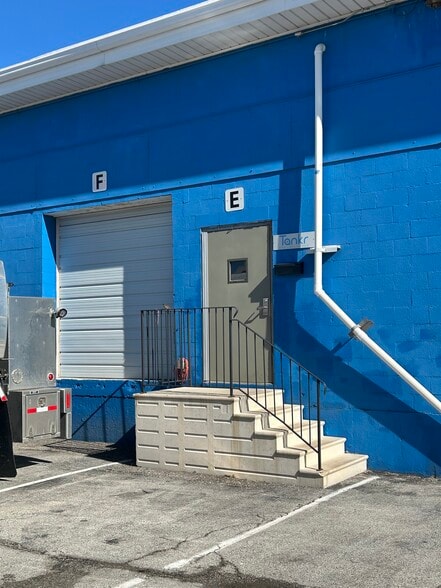 2311 165th St, Hammond, IN for lease - Building Photo - Image 3 of 7