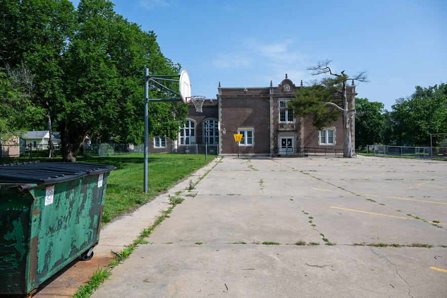 315 S Market St, Emporia, KS for sale - Building Photo - Image 3 of 7