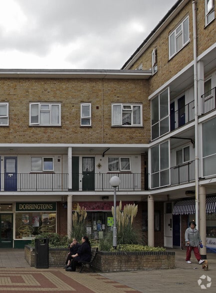 44 Arbury Ct, Cambridge for sale - Primary Photo - Image 1 of 1