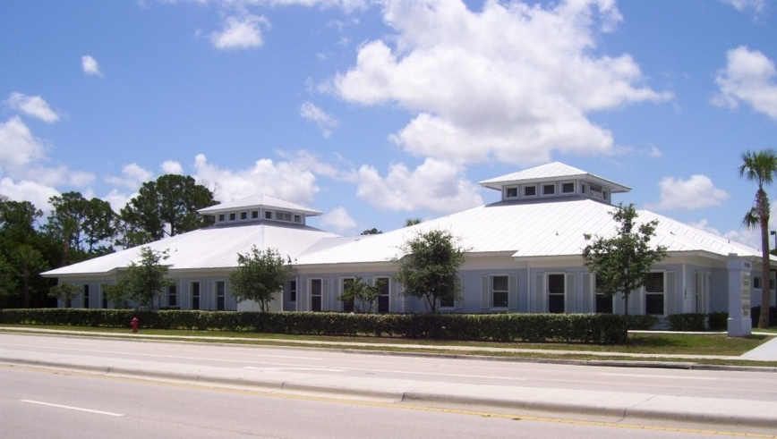 374-380 SW Prima Vista Blvd, Port Saint Lucie, FL for lease - Primary Photo - Image 1 of 86