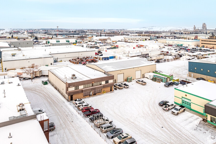 11634 156 St NW, Edmonton, AB for sale - Aerial - Image 3 of 3