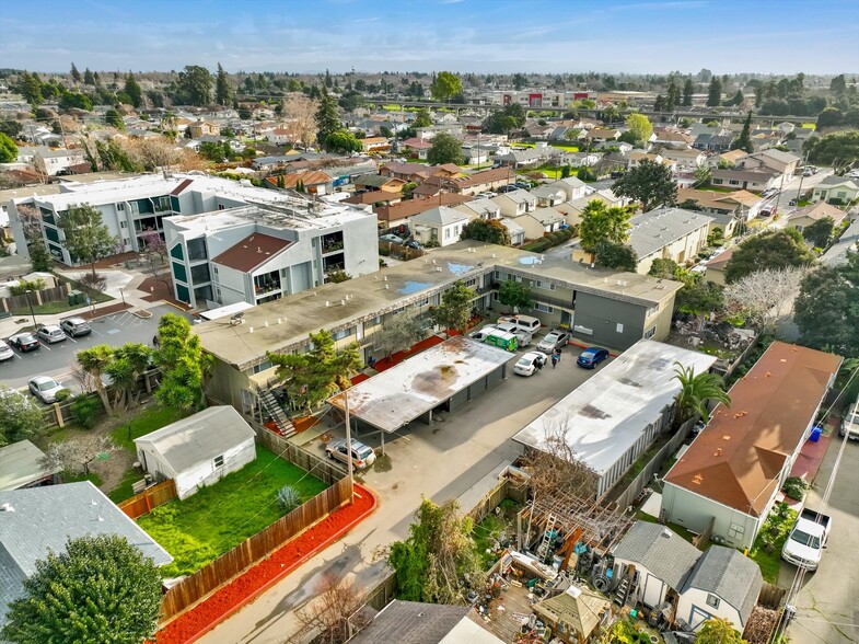 21641 Montgomery St, Hayward, CA for sale - Building Photo - Image 3 of 25