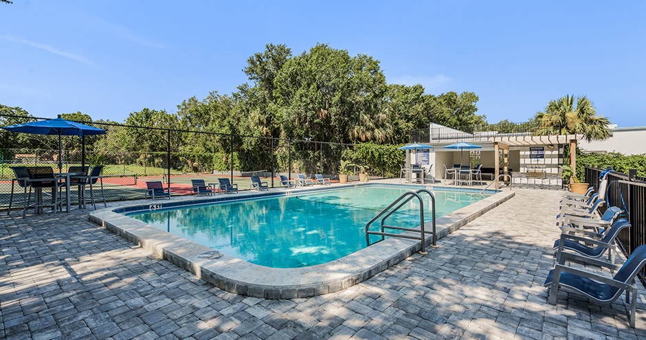 804 Fairmaiden Ln, Brandon, FL for sale - Building Photo - Image 3 of 9