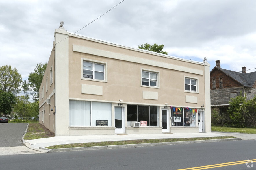 480-484 Main St, Spotswood, NJ for lease - Building Photo - Image 2 of 2