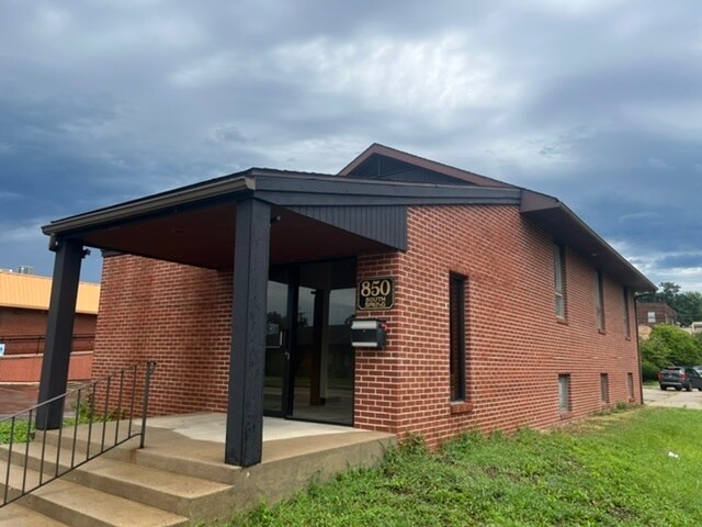 850 S Spring St, Springfield, IL for sale Building Photo- Image 1 of 1