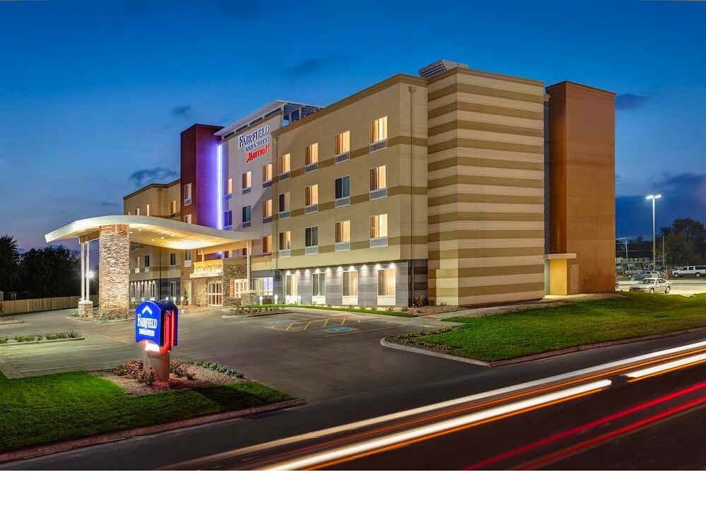 401 W Texas Ave, ster, TX 77598