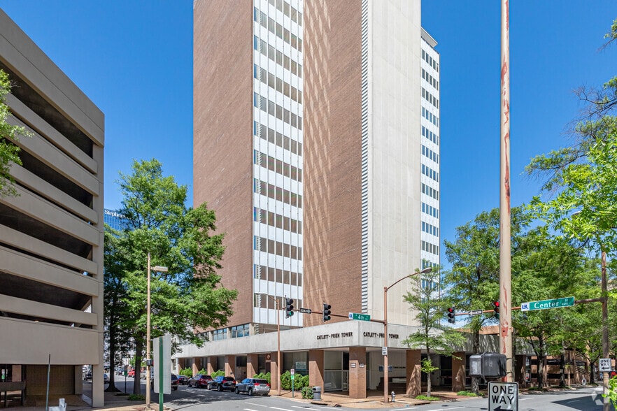 323 Center St, Little Rock, AR for sale - Building Photo - Image 2 of 8