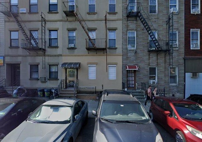 3604 Astoria Blvd, Astoria, NY for sale - Primary Photo - Image 1 of 1