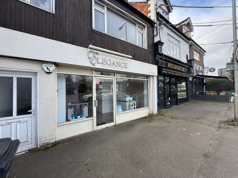 15 Main Rd, Hockley for lease Primary Photo- Image 1 of 2
