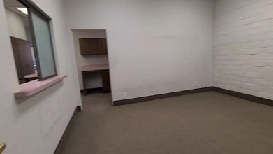 18356-18388 Clark St, Tarzana, CA for lease - Commercial Listing Video 