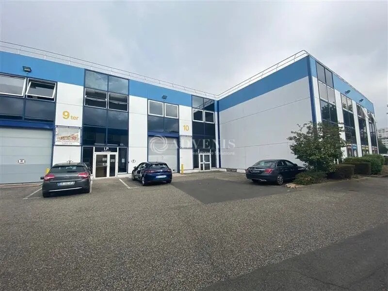 Flex in Vitry-sur-Seine for lease Building Photo- Image 1 of 11