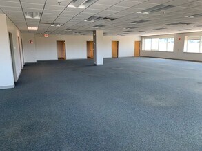 3425 40th Ave NW, Rochester, MN for lease Interior Photo- Image 1 of 5