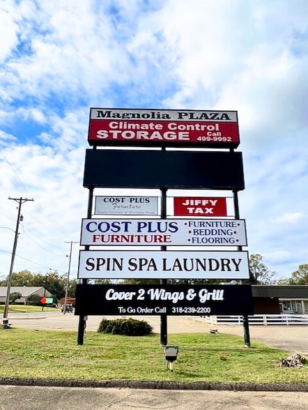 E Madison St, Bastrop, LA for lease - Primary Photo - Image 3 of 11