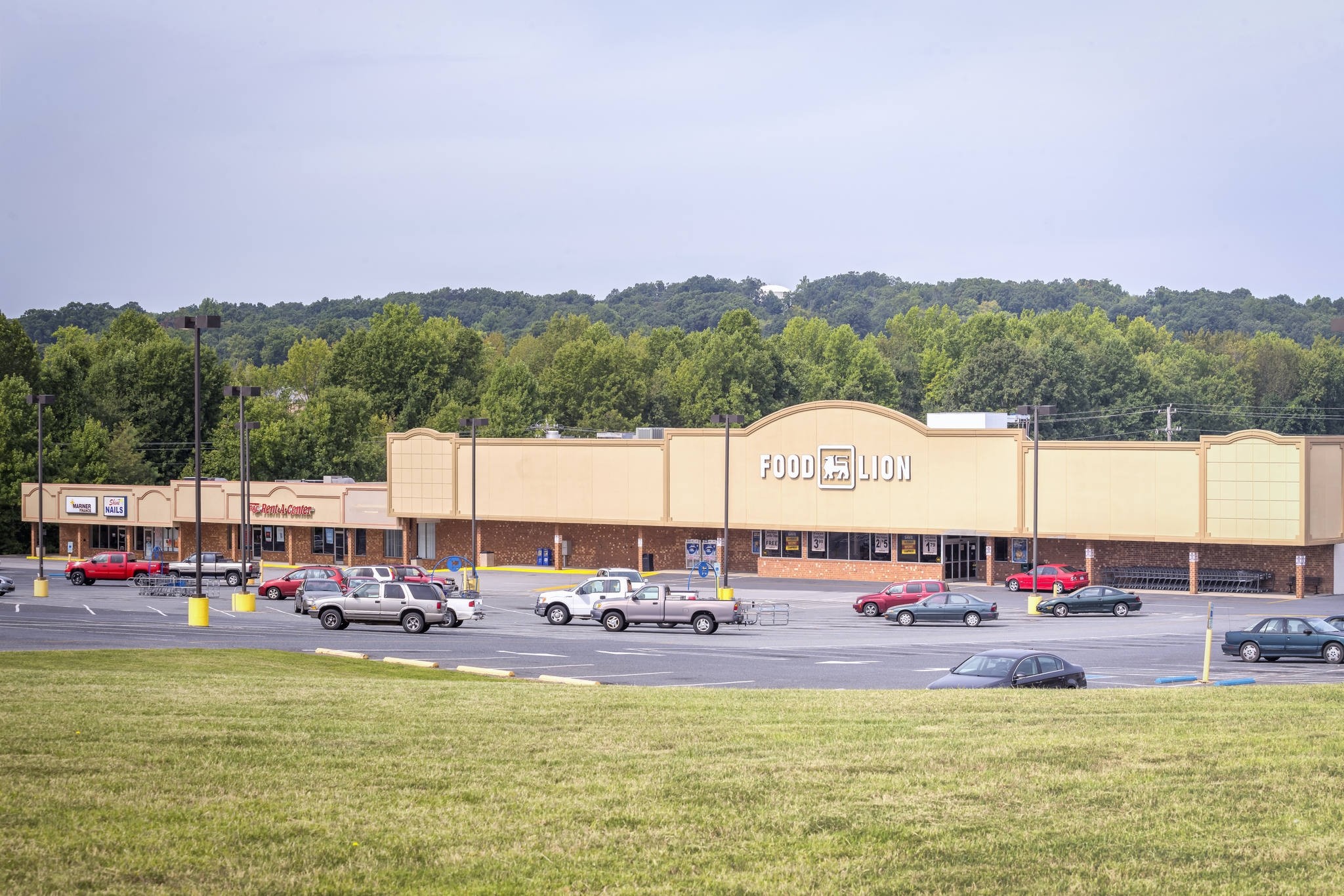 1313-1325 E Dixie Dr, Asheboro, NC for sale Primary Photo- Image 1 of 1