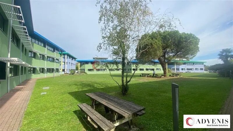 Office in Canéjan for lease - Building Photo - Image 3 of 10