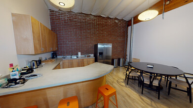 1524 Cloverfield Blvd, Santa Monica, CA for lease Interior Photo- Image 2 of 5