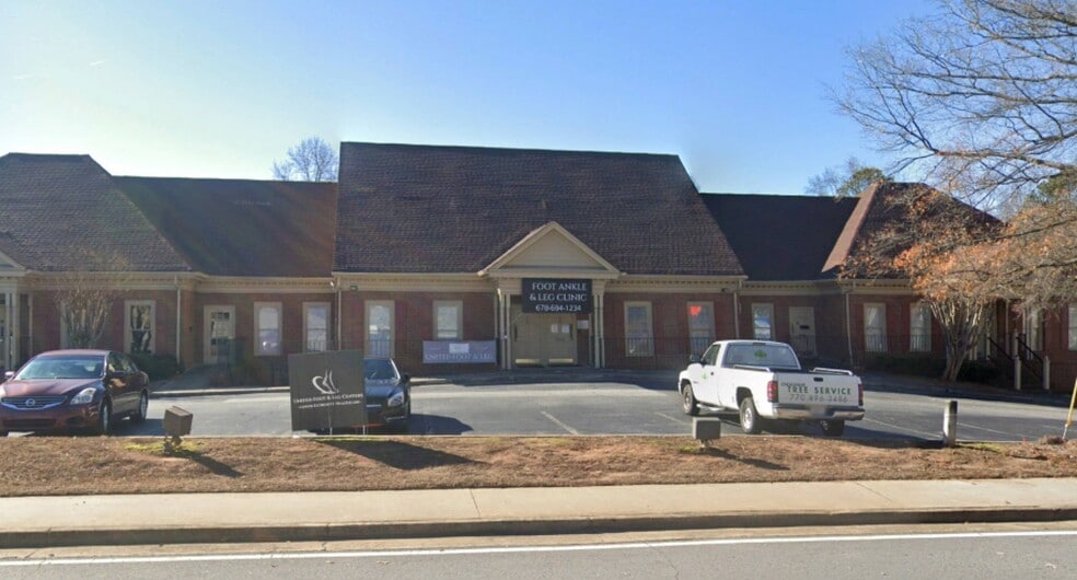 3867 Holcomb Bridge Rd, Peachtree Corners, GA for lease - Building Photo - Image 1 of 106