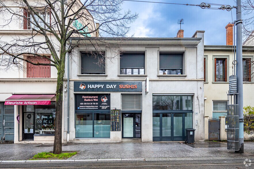 Avenue Berthelot, Lyon for lease - Primary Photo - Image 1 of 2