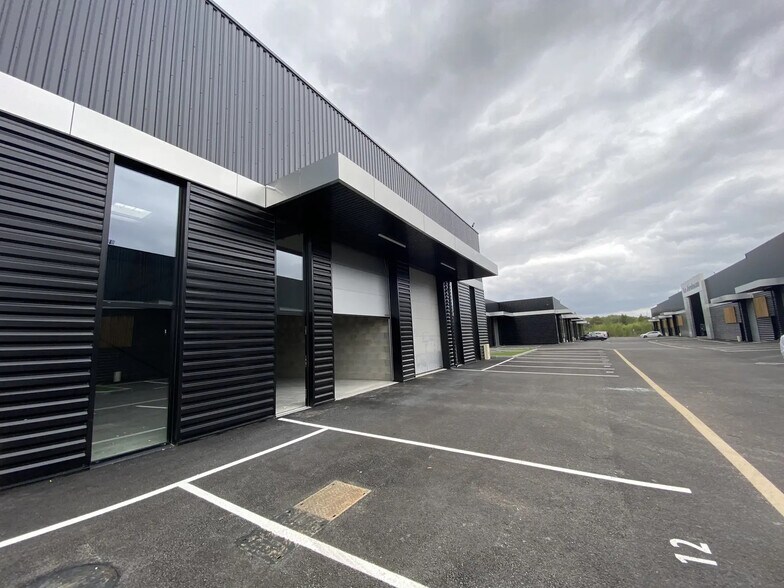 Route Des Grands Pins, Ayguemorte-les-Graves for sale - Building Photo - Image 1 of 5