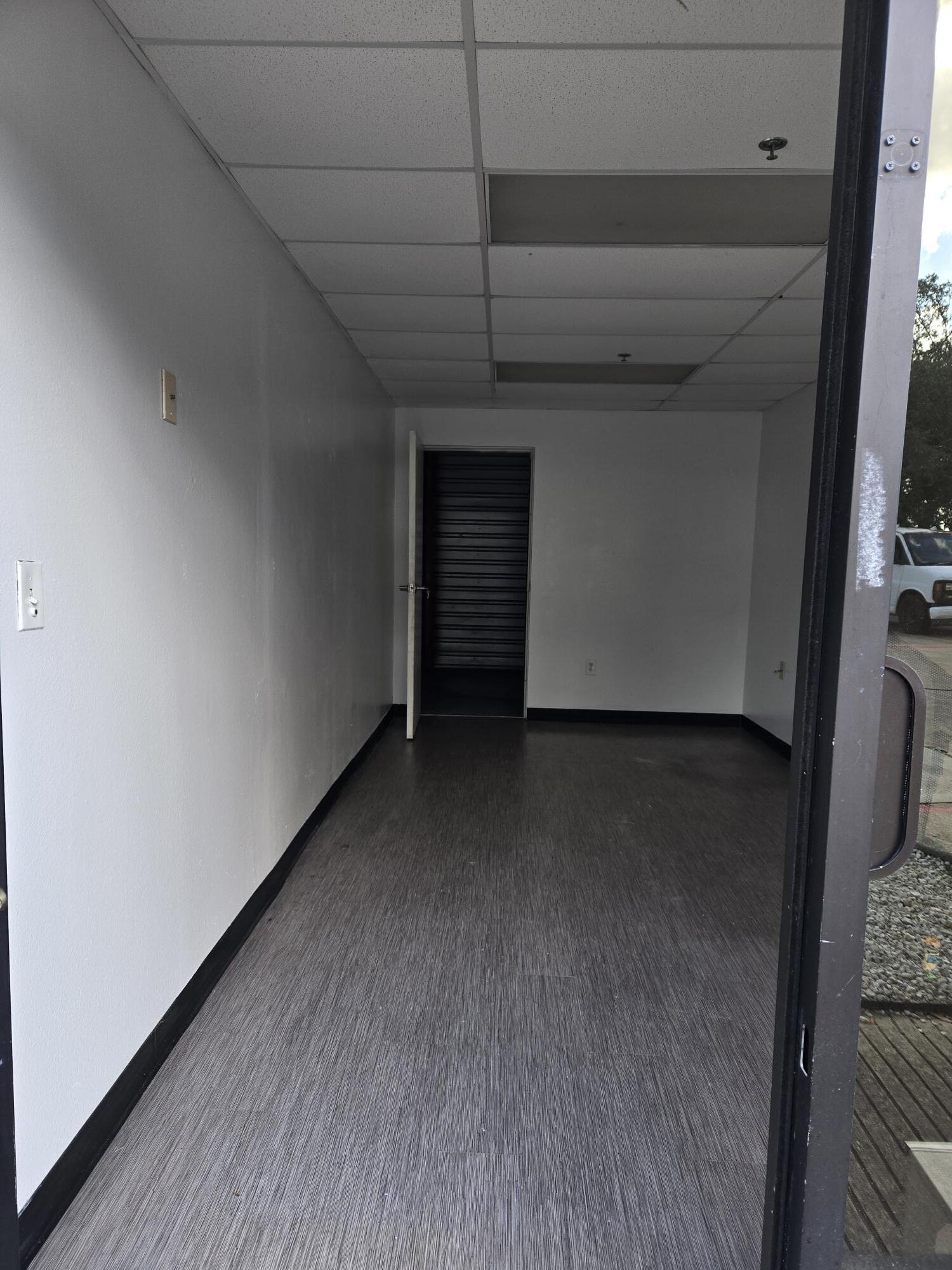 7302 Senate Ave Houston TX 77040, Houston, TX for lease Interior Photo- Image 1 of 6