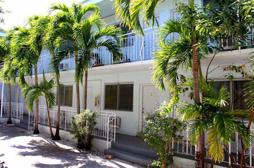 790 81st St, Miami Beach, FL for sale - Building Photo - Image 2 of 16