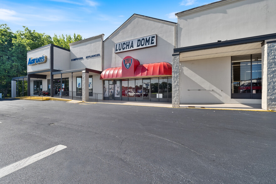 2125-2143 N Church St, Burlington, NC for lease - Building Photo - Image 1 of 4