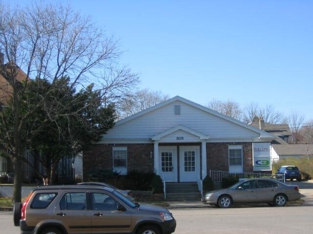 315 Clay St, Cedar Falls, IA for sale Primary Photo- Image 1 of 1