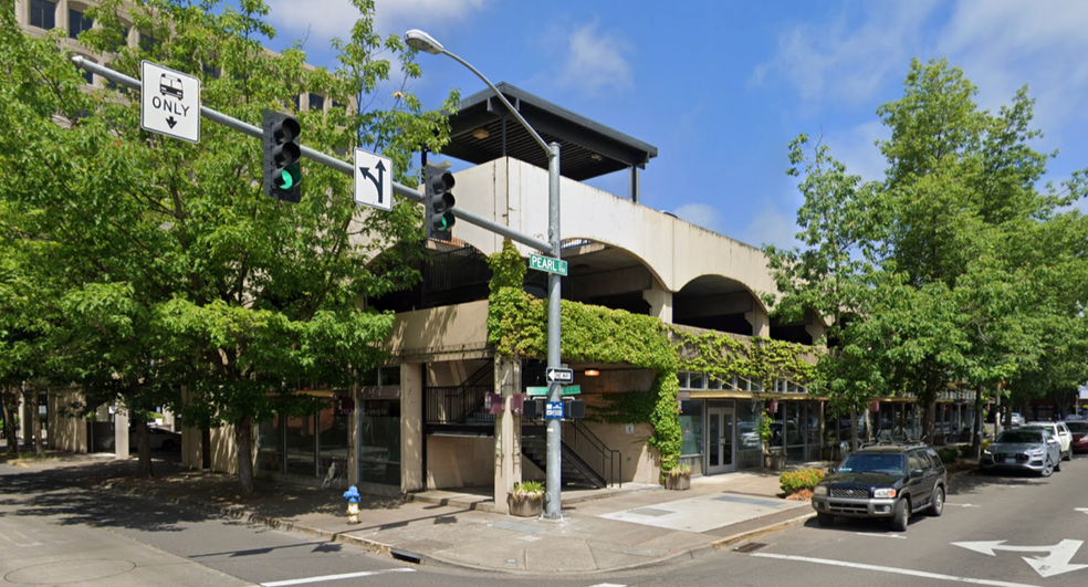 954-970 Pearl St, Eugene, OR for lease - Building Photo - Image 3 of 5