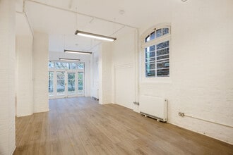 Mortlake High St, London for lease Interior Photo- Image 1 of 2