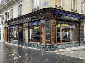 Retail in 109 Boulevard Haussmann, Paris for lease Building Photo- Image 1 of 12