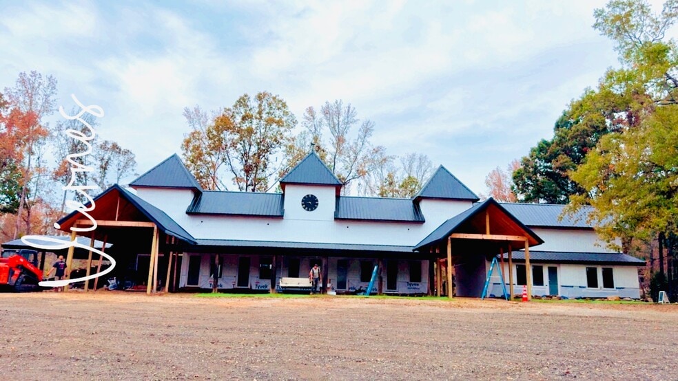550 Old Mill Rd, Campobello, SC for sale - Building Photo - Image 2 of 9