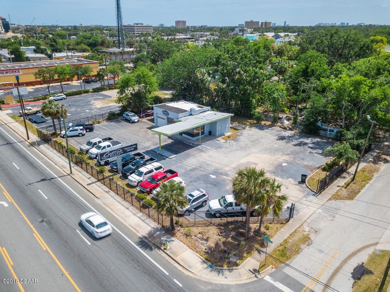 555 W International Speedway Blvd, Daytona Beach, FL for sale - Primary Photo - Image 2 of 29