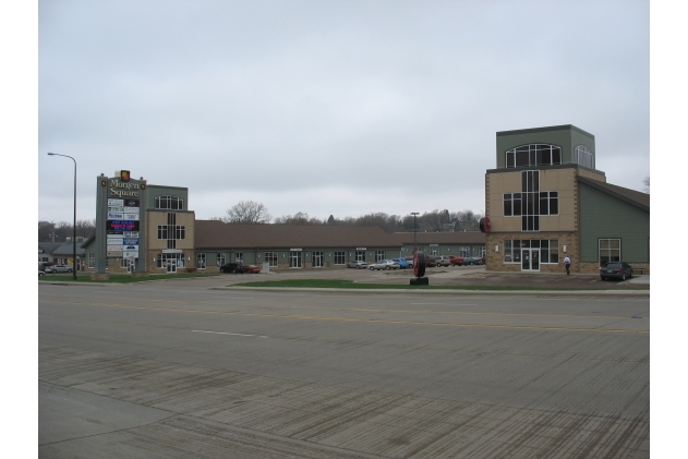 1101 S Broadway St, Yankton, SD for lease - Building Photo - Image 1 of 1