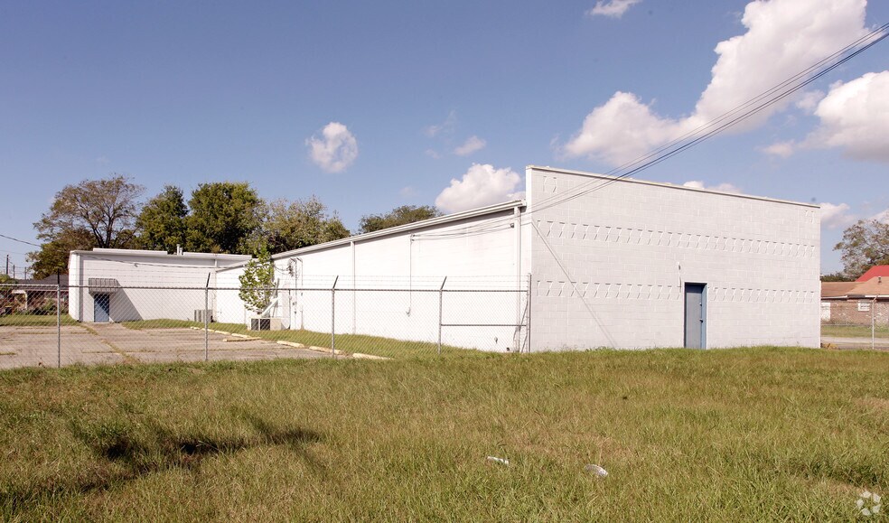 115 E Lathrop Ave, Savannah, GA for sale - Primary Photo - Image 1 of 1