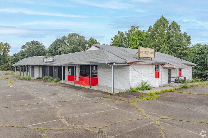 855 Boston Post Rd, West Haven, CT for lease - Building Photo - Image 1 of 3