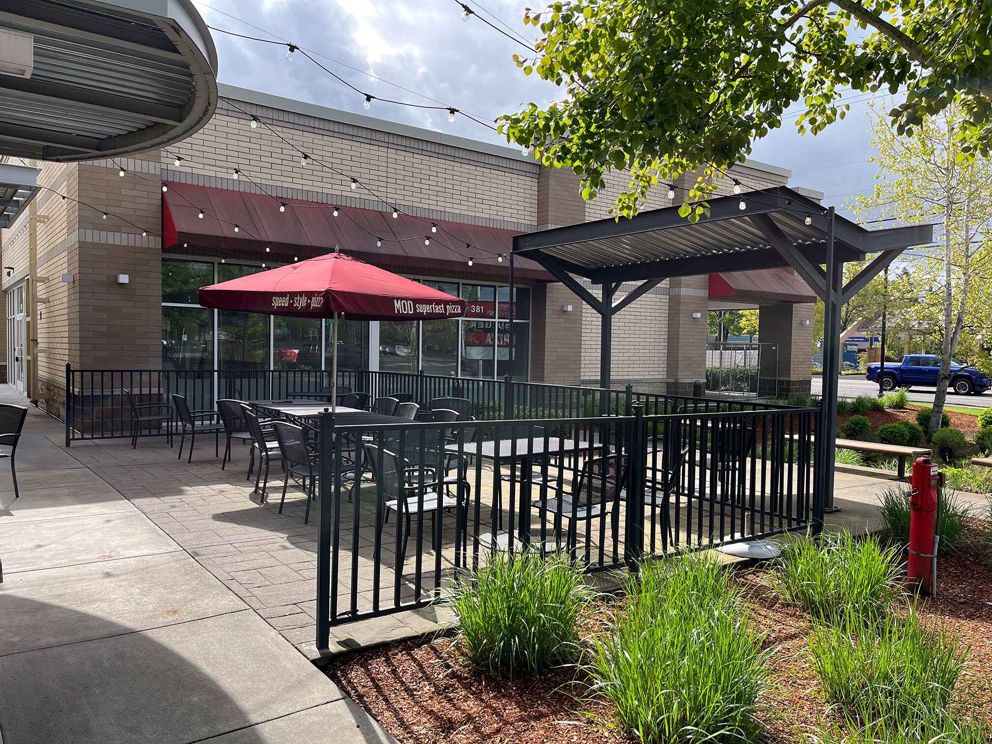 345 NW Burnside Rd, Gresham, OR for lease Building Photo- Image 1 of 6