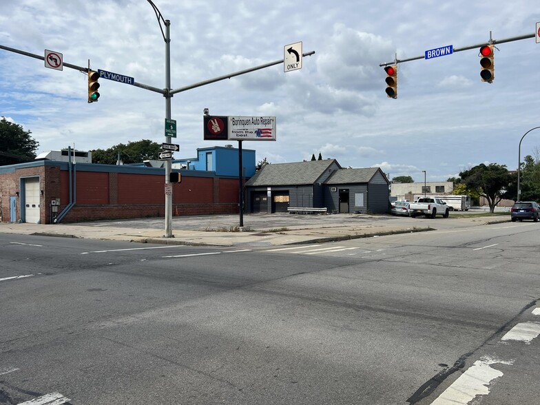 102 Brown St, Rochester, NY for sale - Building Photo - Image 1 of 1