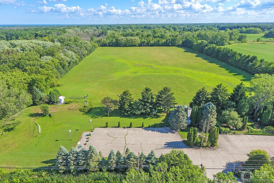 1621 116th St, Pleasant Prairie, WI 53158