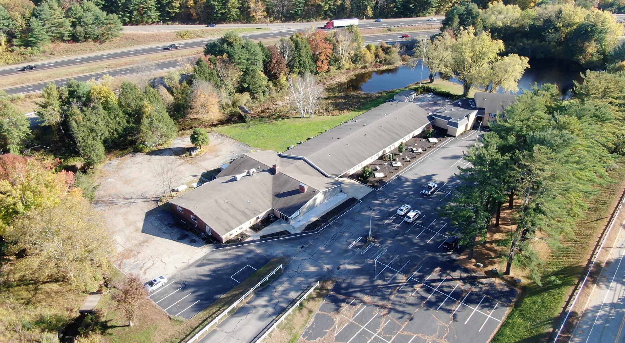 5 Heritage Rd, Putnam, CT for sale Building Photo- Image 1 of 1