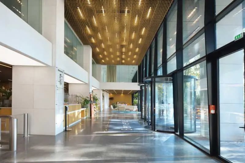 25 Quai Du Président Paul Doumer, Courbevoie for lease - Building Photo - Image 3 of 17