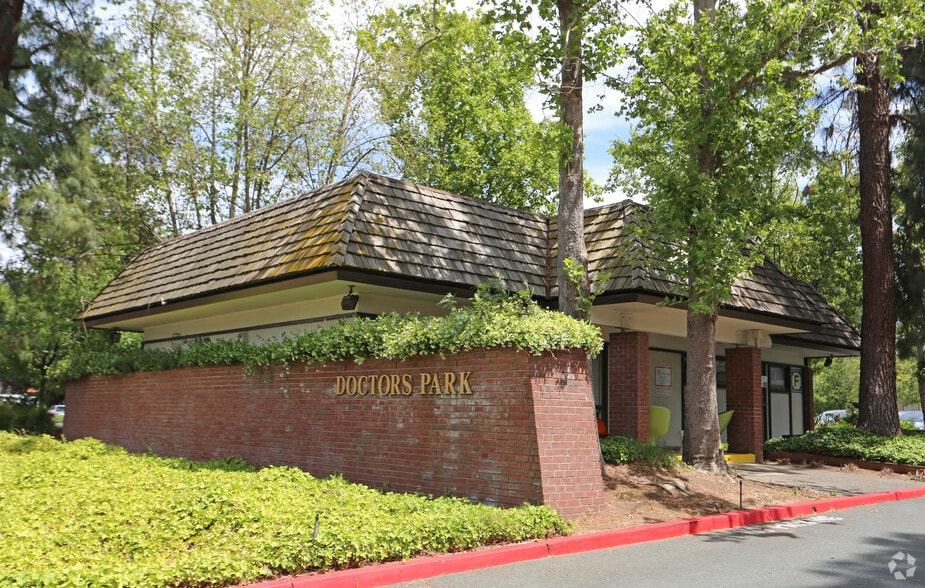 2121 Ygnacio Valley Rd, Walnut Creek, CA for lease - Primary Photo - Image 1 of 4
