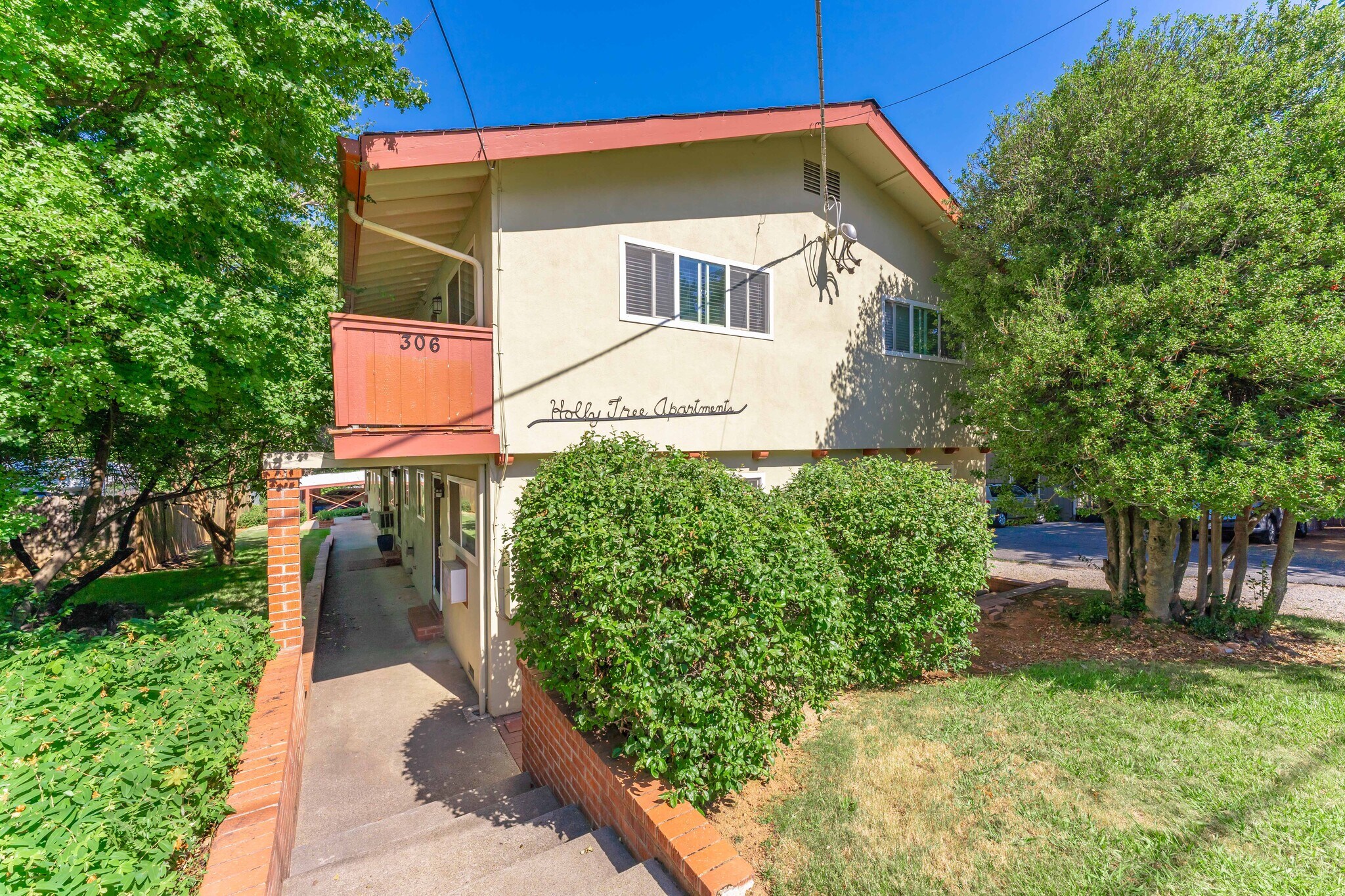 306 Pleasant St, Grass Valley, CA 95945