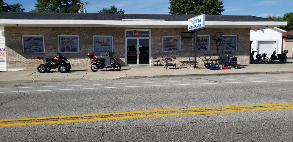 1613 Davis Rd, Kokomo, IN for sale - Primary Photo - Image 1 of 1